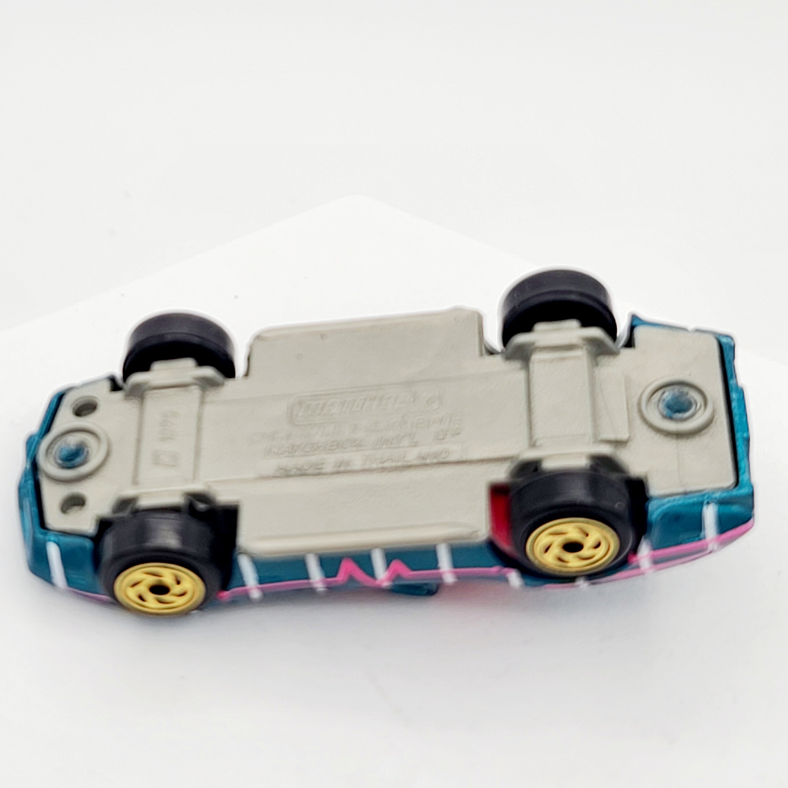 Matchbox Corvette T-Top (1994 MBX Basic 1-75)